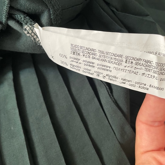 Zara forest green pleated peplum top - Picture 2 of 3